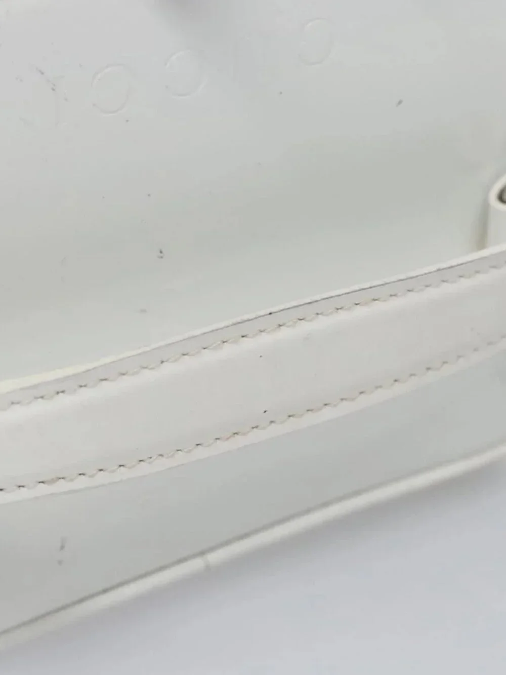 GUCCI Bamboo Vanity Pouch Patent leather White 032 1956 0151 Auth fm4397